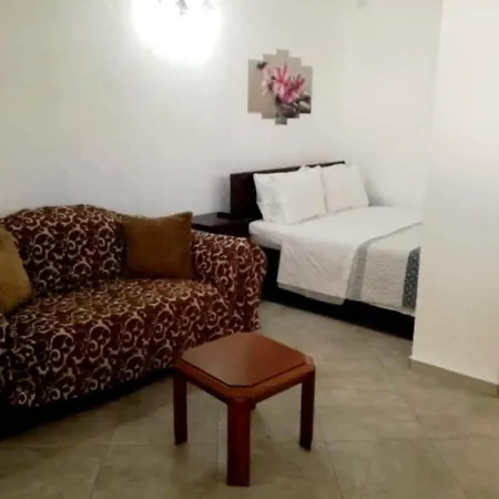 Maria's Cozy Basement ! Volos